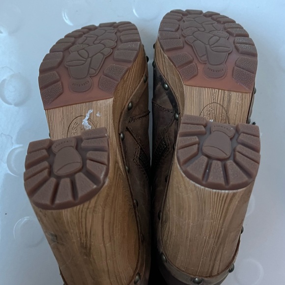 Kirk-Ease Sherborn Platform Bootie  size 7 - Picture 10 of 10